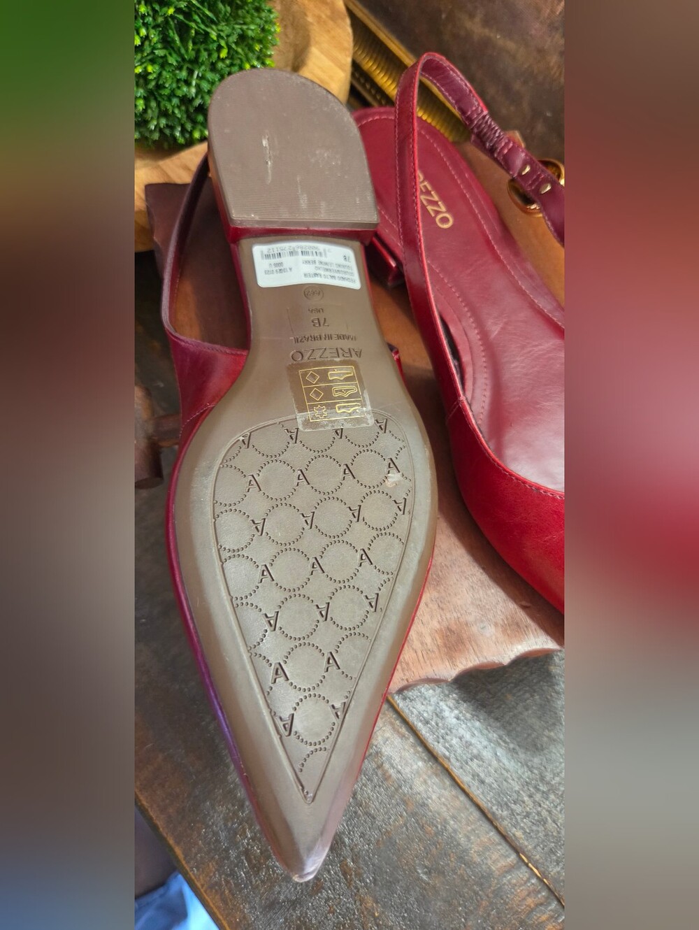 Arezzo Leather burgundy Flat Shoes NWOT Size 7B - Picture 10 of 10